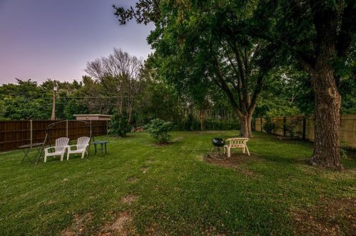 4126 Justice Ln, Garland TX 75042-4600 exterior