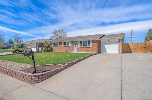 365 Newcombe St, Denver, CO 80226-2637