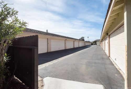 23005 Maple Ave, Torrance CA  90505-8116 exterior
