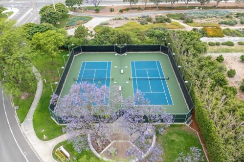 485 Deerfield Ave, Irvine CA  92606-7662 exterior