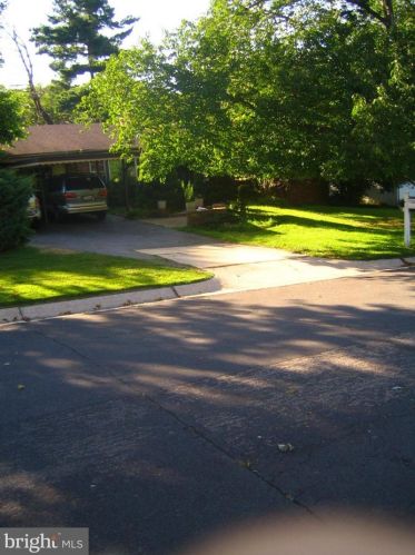 12810 Teaberry Rd, Silver Spring, MD 20906-3366