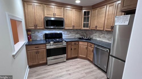 7 Voscek Ct, Trenton NJ  08648-2644 exterior