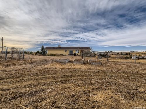 8859 Lariat Loop, Elizabeth CO 80107-9317 exterior