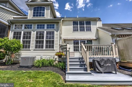 14 Red Leaf Ln, Lancaster PA  17602-7000 exterior