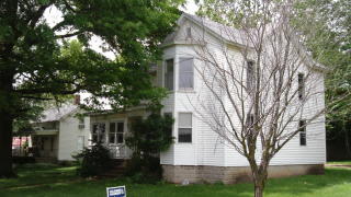 207 Main St, Colfax, IL 61728-9239