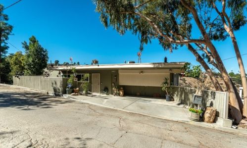 3801 Oakfield Dr, Van Nuys, CA 91423-4431