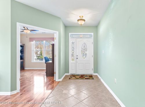 6 Woodstock Ct, Jackson Twp, NJ 08527-4481