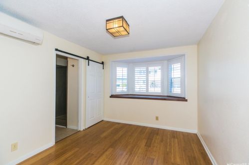 229 Anapalau St, Honolulu HI  96825-2244 exterior