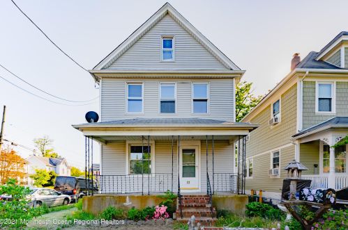 22 High St, Tinton Falls NJ  07724-3451 exterior