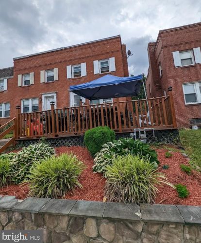 2325 Kensington St, Harrisburg, PA 17104-2016