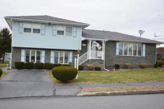 102 Hallstead St, Pittston, PA 18642-1521