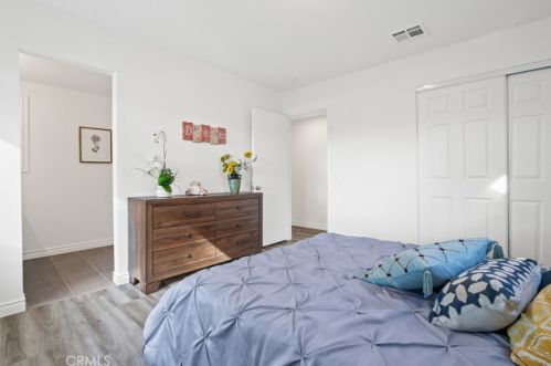 2913 Raymar St, Santa Ana CA  92704-1546 exterior