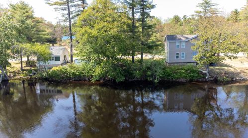 192 Parade Rd, Barnstead, NH 03218-3680