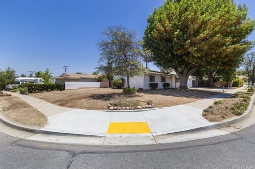3107 Fitzgerald Rd, Simi Valley, CA 93065-5274