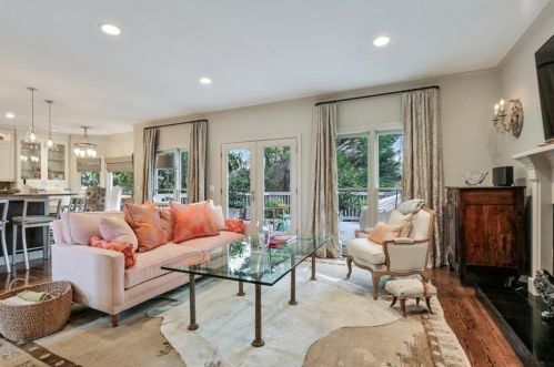 2313 Colonial Dr, Atlanta GA  30319-3806 exterior