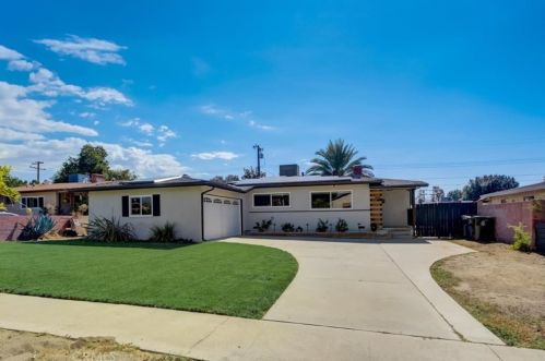 1426 Colton Ave, Redlands, CA 92374-3825