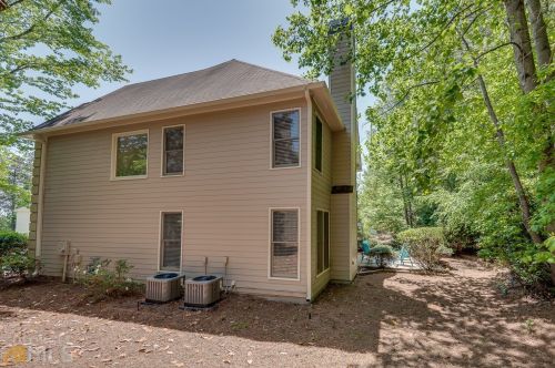 765 Yosemite Dr, Suwanee GA  30024-4004 exterior