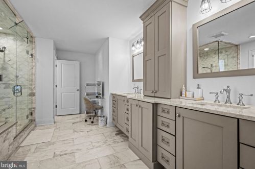 605 Warwick Rd, Tavistock NJ  08033-3926 exterior