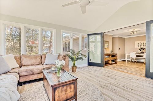 35 Nancy Dr, Wapping CT  06074-4244 exterior