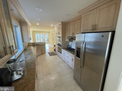 1073 Princeton Kingston Rd, Princeton NJ  08540-4129 exterior