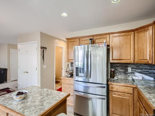 19277 39th Ave, Denver CO  80249-7343 exterior