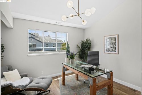 502 Commodore Dr, Richmond CA  94804-4583 exterior