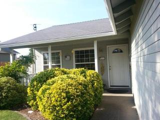 403 Mace Rd, Medford OR  97501-1233 exterior