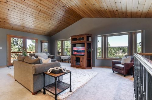15441 Glenshire Dr, Truckee CA  96161-1306 exterior