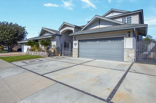 4543 Patricia Cir, Cypress, CA 90630-4250