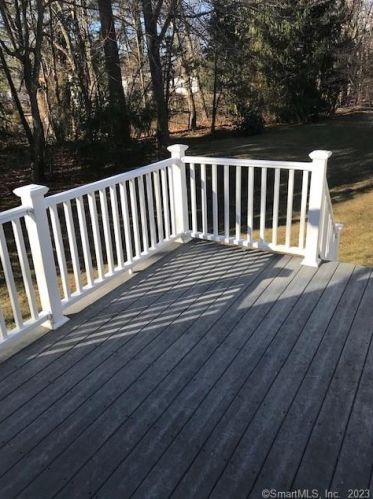 25 Summerwood Ln, Wapping CT  06074-3400 exterior