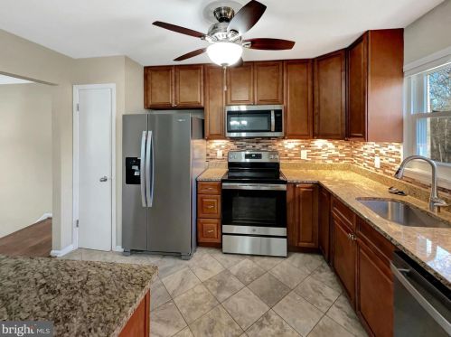 11926 Cotton Mill Dr, Woodbridge VA  22192-1508 exterior