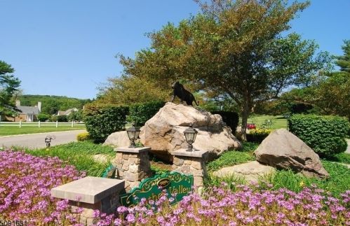 4 Everest Dr, Hackettstown NJ  07840-2844 exterior