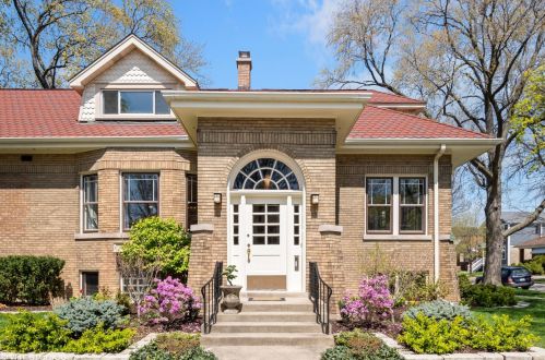 5000 Keeler Ave, Chicago, IL 60630-2716
