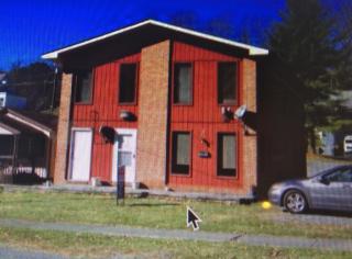 1300 Stadium Dr, Brush Fork WV  24701-3318 exterior