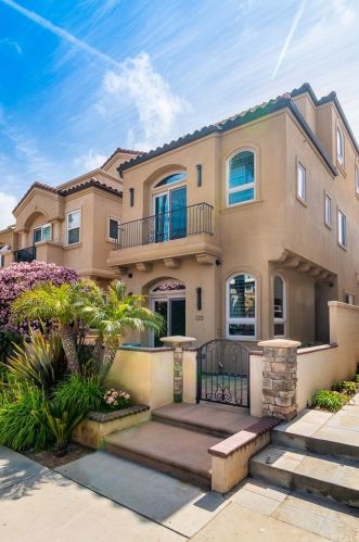 120 9th St, Huntington Beach CA  92648-5022 exterior