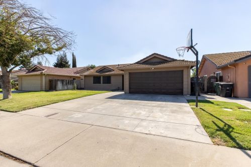 3408 Clogston Way, Modesto, CA 95354-4155