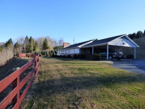 450 Flatridge Rd, Troutdale, VA 24378-2052