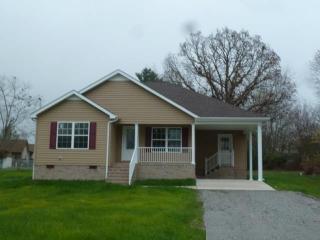 105 Wesley St, Tullahoma, TN 37388-5143