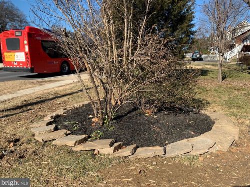 9407 Colesville Rd, Silver Spring MD 20901-4819 exterior