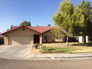 416 Lorene Ct, Ridgecrest, CA 93555-6003