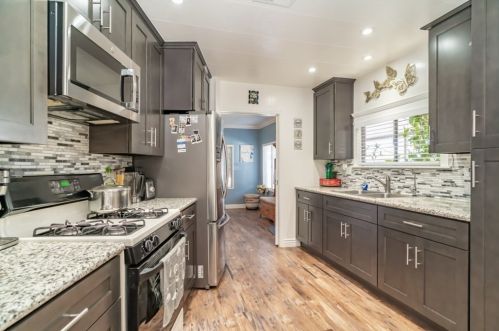 89 Sir Galahad Dr, Riverside CA  92507-6950 exterior