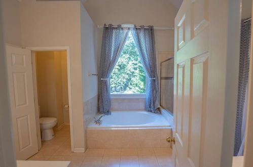 408 Harris Manor Dr, Atlanta GA  30311-2118 exterior