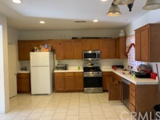 894 Towhee Ln, Perris, CA 92571-7728