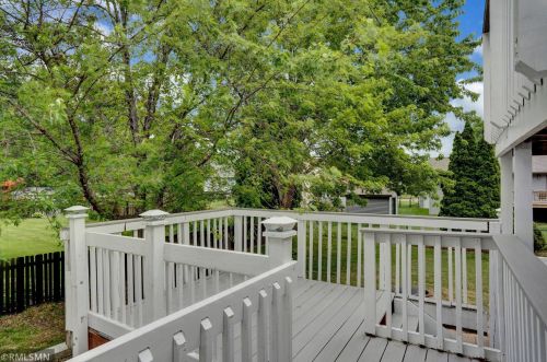 2563 Henslow Ave, Saint Paul MN  55128-4710 exterior