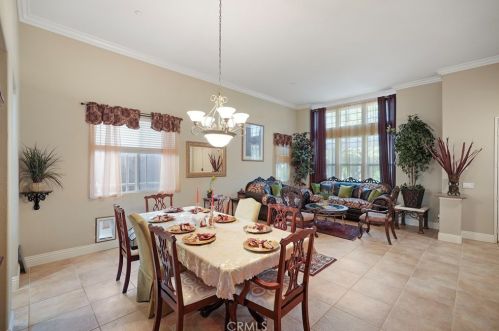 11364 Pondhurst Way, Riverside CA  92505-3471 exterior