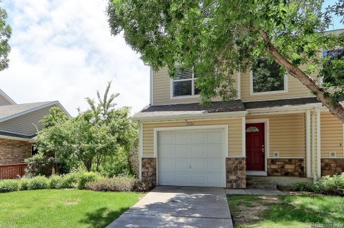 1526 Oak Creek Dr, Loveland CO  80538-2093 exterior