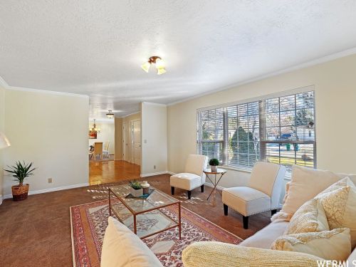 25 Snowstar Ln, Sandy UT 84092-4800 exterior