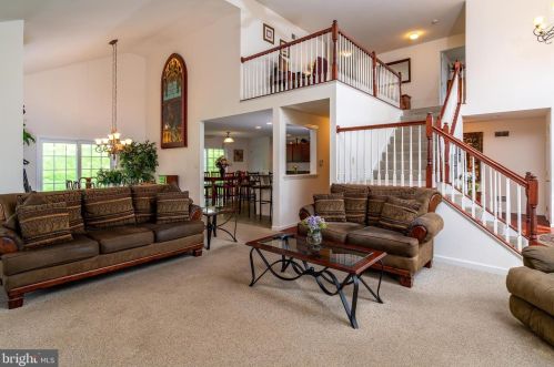 1674 Stony Battery Rd, Lancaster PA  17601-1287 exterior