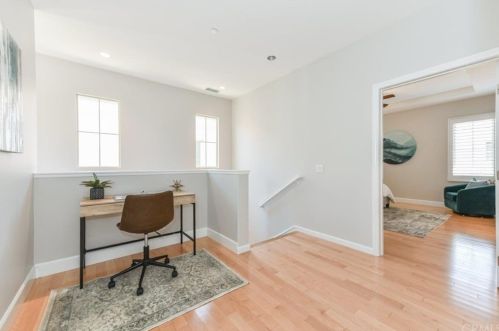 82 Cherry Tree, Irvine CA  92620-7301 exterior