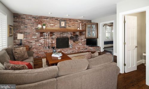 104 Roberts Ave, Tavistock NJ 08033 exterior